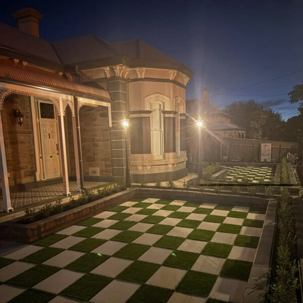 Wallstone Grande Charcoal and Shot Stone Riverina 600x400